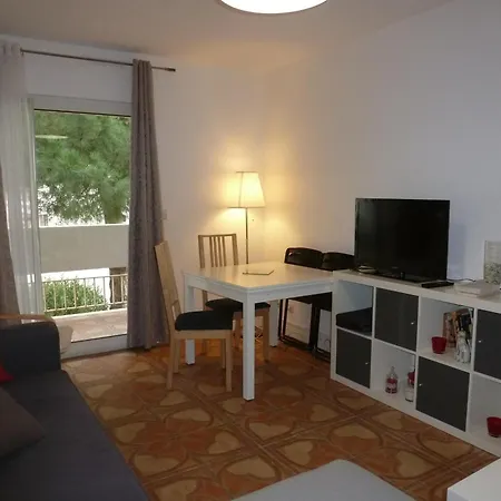 T2 Lumineux Avec Balcon Pres Des Thermes - Fr-1-503-144 شقة