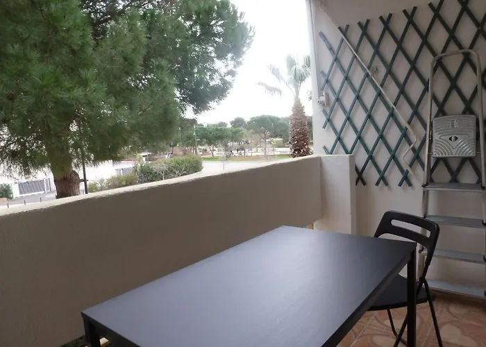 T2 Lumineux Avec Balcon, Proche Des Thermes - Fr-1-503-144 Appartement *