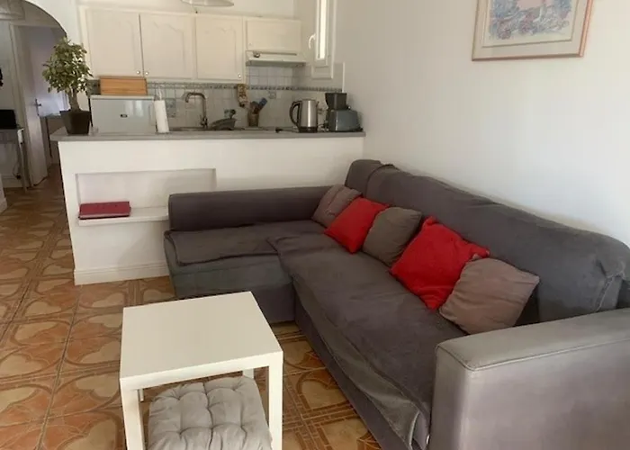 T2 Lumineux Avec Balcon, Proche Des Thermes - Fr-1-503-144 Appartement