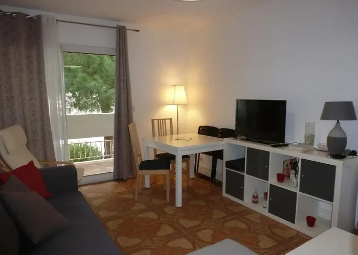 T2 Lumineux Avec Balcon, Proche Des Thermes - Fr-1-503-144 Appartement